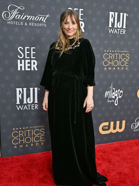 Kaley Cuoco model exclusive picture