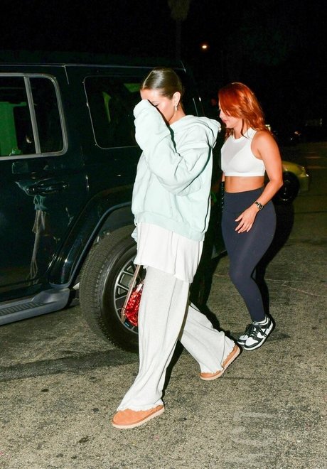 average onlyfans erotic image