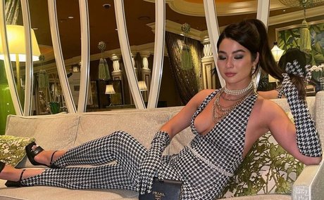 CarolineKwan nudes star pics