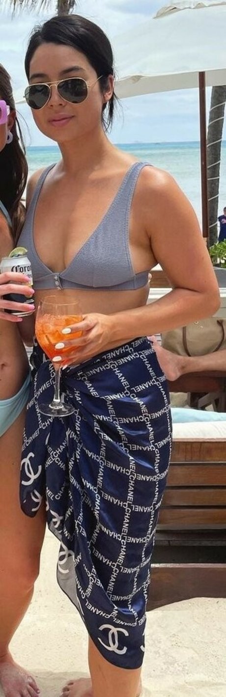 CarolineKwan sex pornstar photos