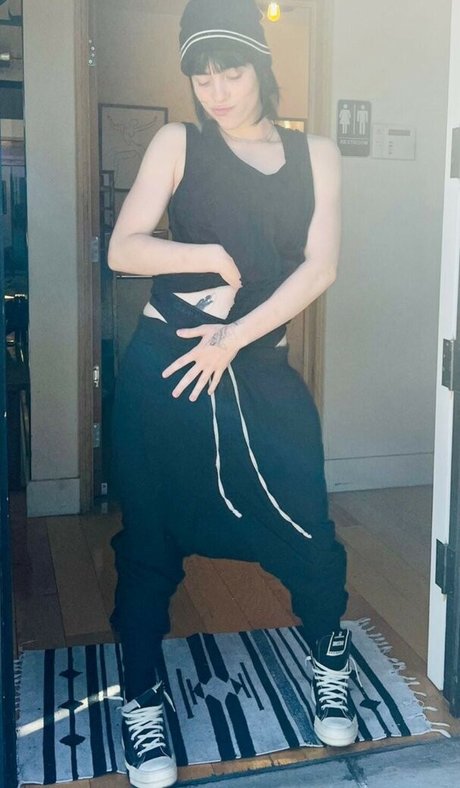 mature wife onlyfans pretty image