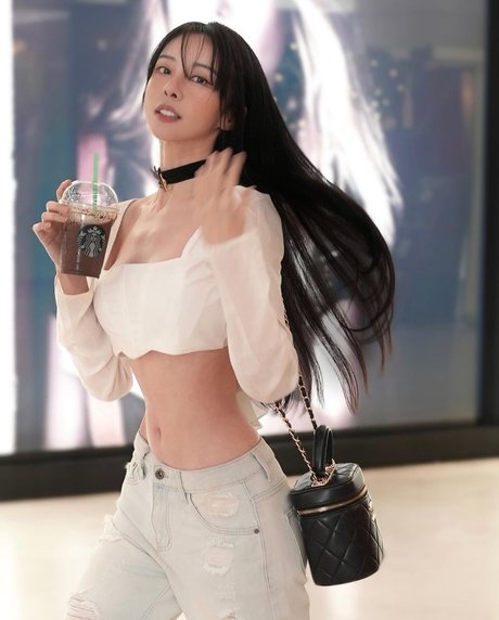 college onlyfans nude galleries