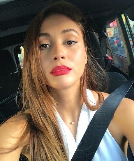 Lindsey Morgan model exclusive photos