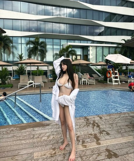 tranny onlyfans hot nude photo