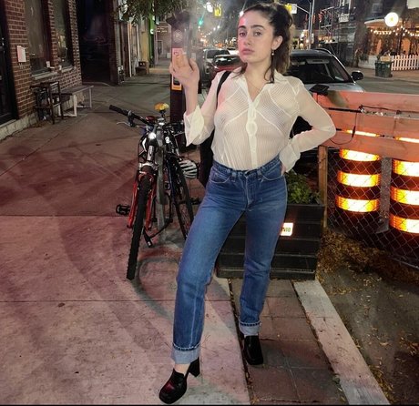 amateur mom onlyfans pornographic pictures