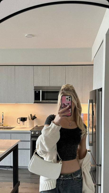 horny mature onlyfans porn pic