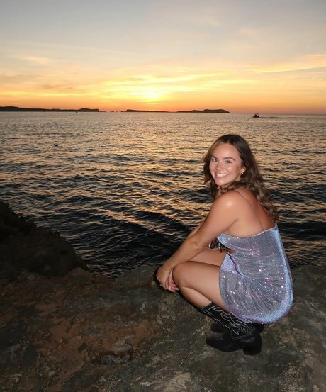 girl on girl onlyfans pornographic pictures