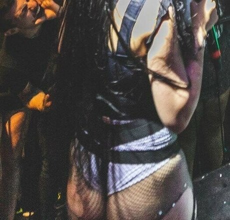 MC Bella Angel star xxx picture