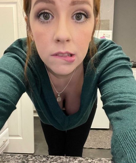 snildeep star sexy photos