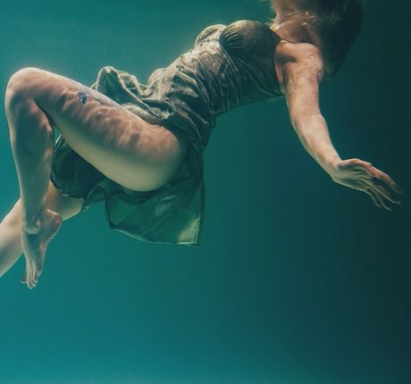 Sorabi model nudes images