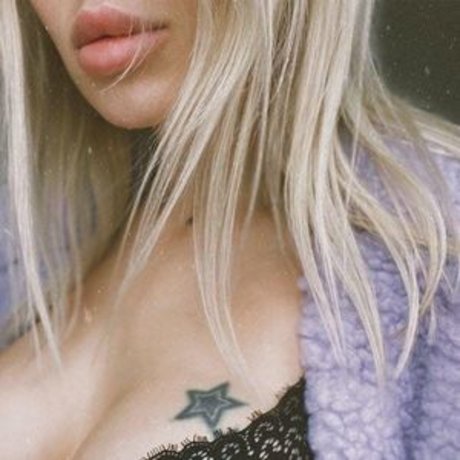 Sorabi pornstar sexy photo