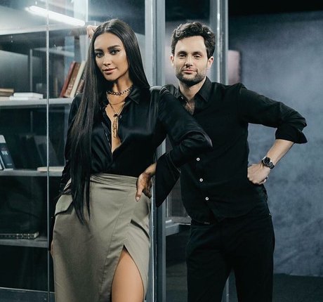 Shay Mitchell star top image