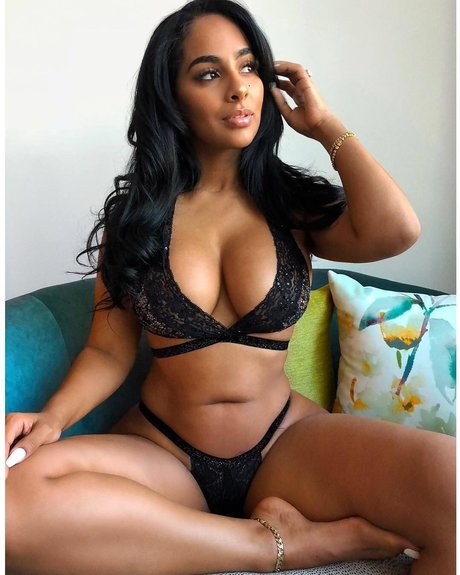 Ayisha Diaz pornstar nudes pictures