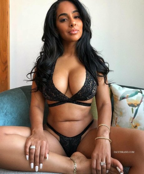 Ayisha Diaz profile pic