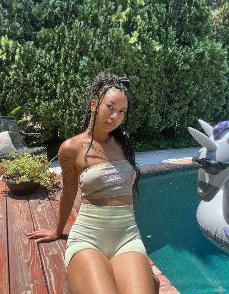 ameenagreen model perfect img