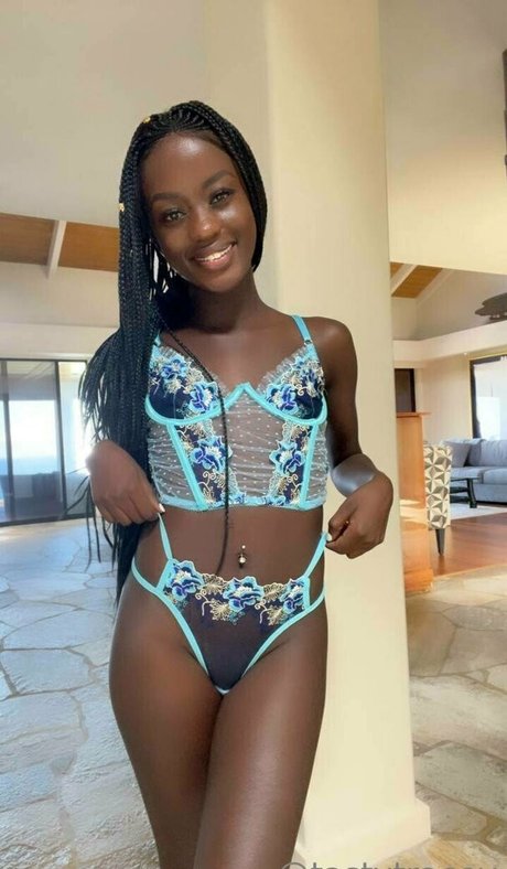 tastytracey18 star exclusive img