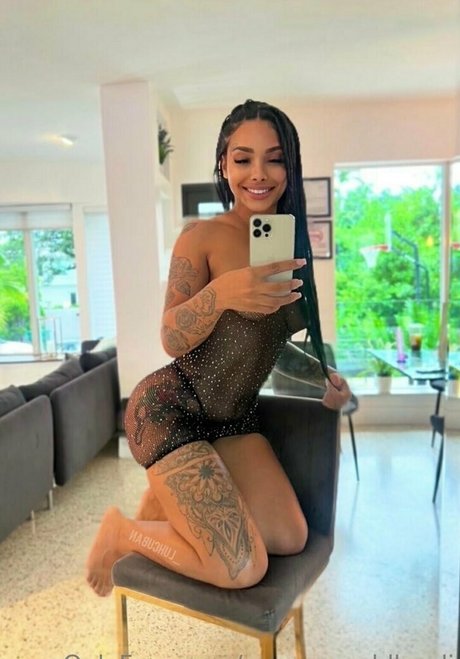 beauty curvy onlyfans adult images