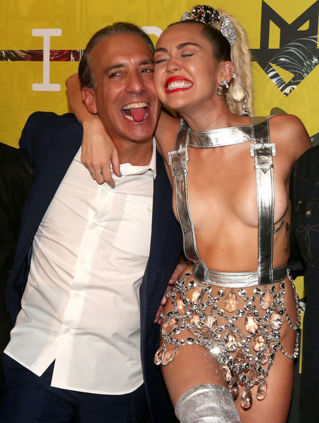 Miley Cyrus pretty actress gallery