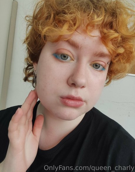 queen charly nude thumbnail