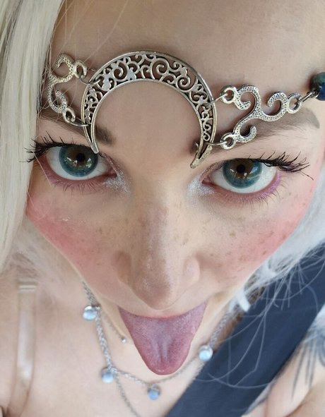 amateur shemale onlyfans art naked galleries