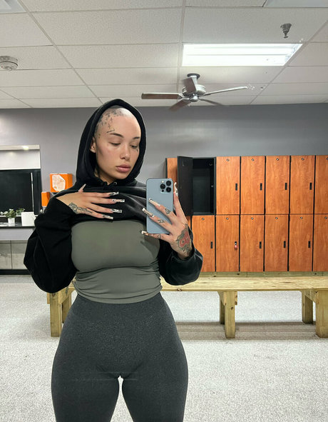 asian asshole onlyfans naked pic