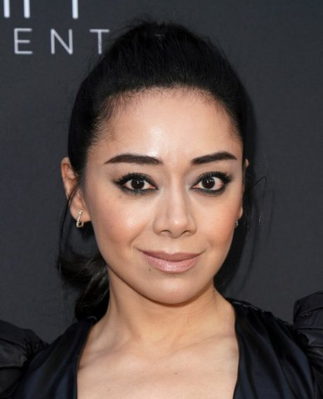 Aimee Garcia pretty star photos