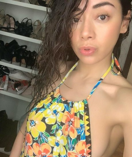 Aimee Garcia beautiful actress images