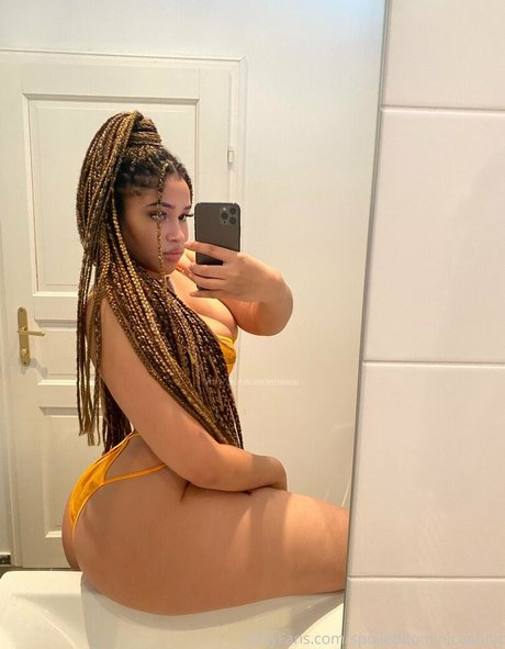 Spicy Morena nude actress archive
