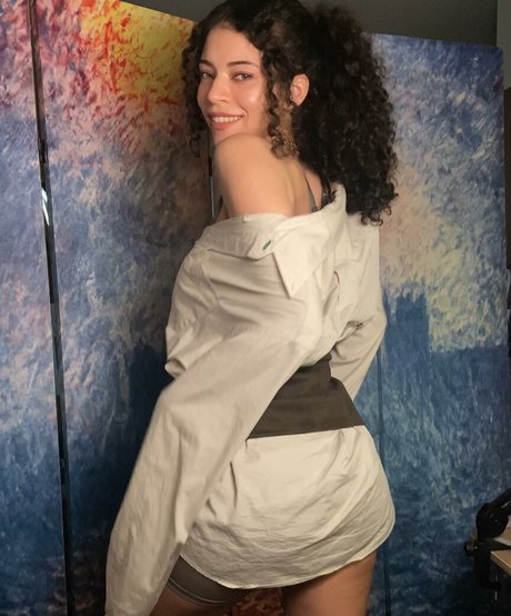 Brittany Venti pretty star picture