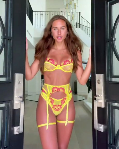 squirting orgasm onlyfans beautiful xxx img