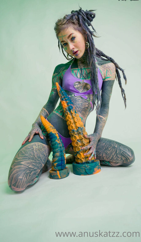 Anuskatzz model perfect photos