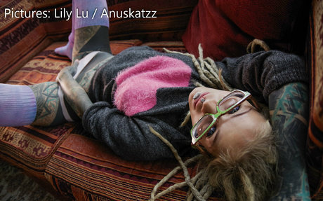 Anuskatzz adult model images