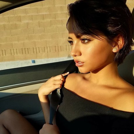 Isabela Merced exclusive pornstar img