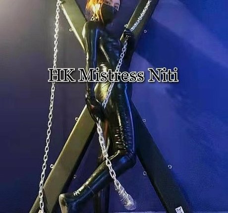 HK Mistress Niti pornographic star picture