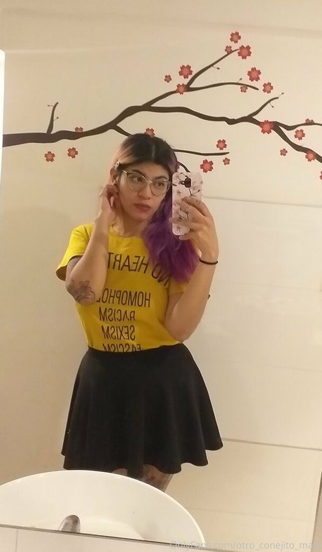 bunnybanajii sexy actress image