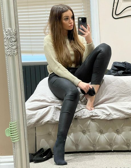 skinny shemale onlyfans free naked galleries