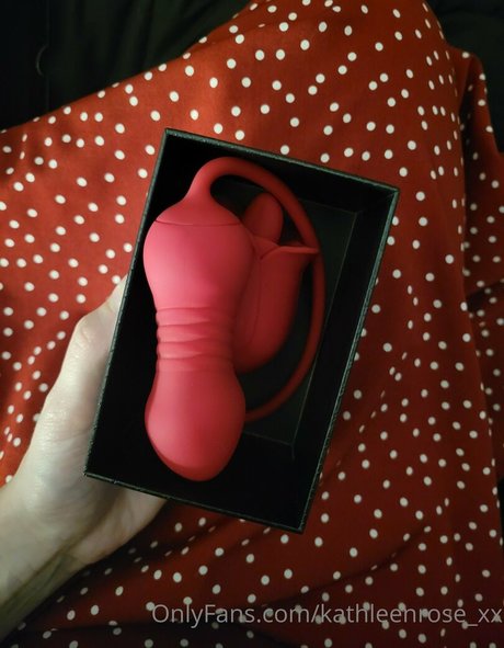 outdoor nude onlyfans hot sexy image