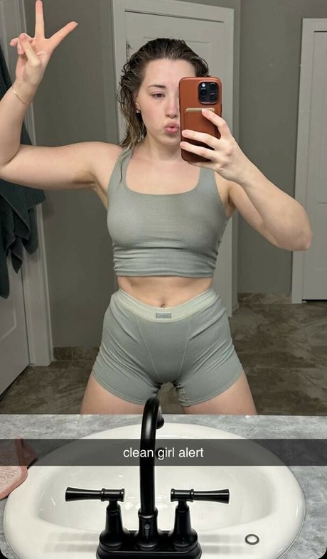 Pineapplebrat erotic star archive
