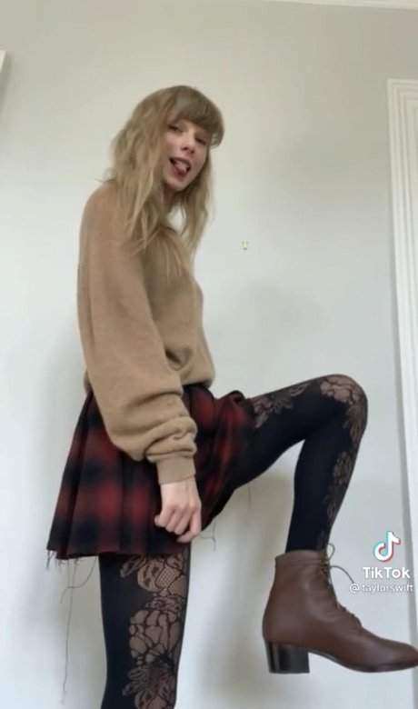 brunette nurse onlyfans adult galleries