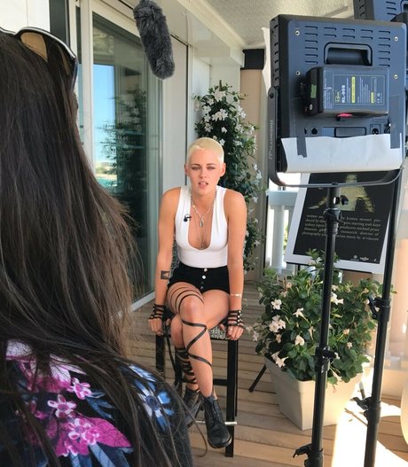 red hair onlyfans erotic images