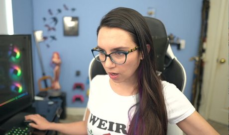 fake tits onlyfans naked image