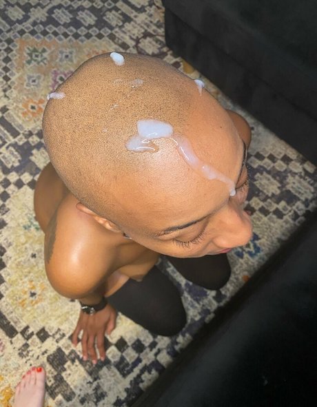 thecleopanda naked model images