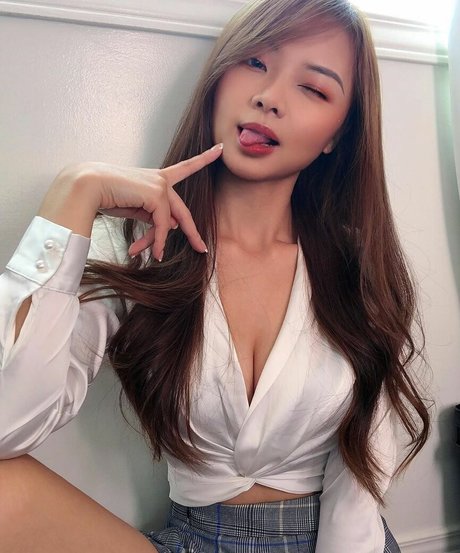 Cindy Phan model art image