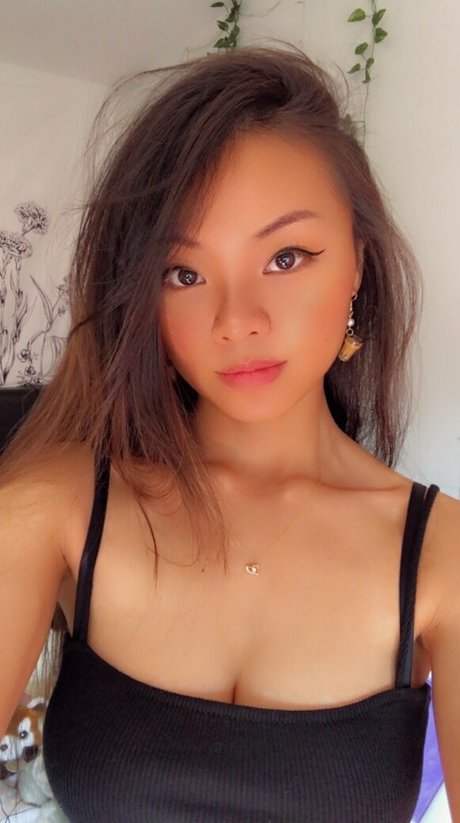 Cindy Phan model xxx images