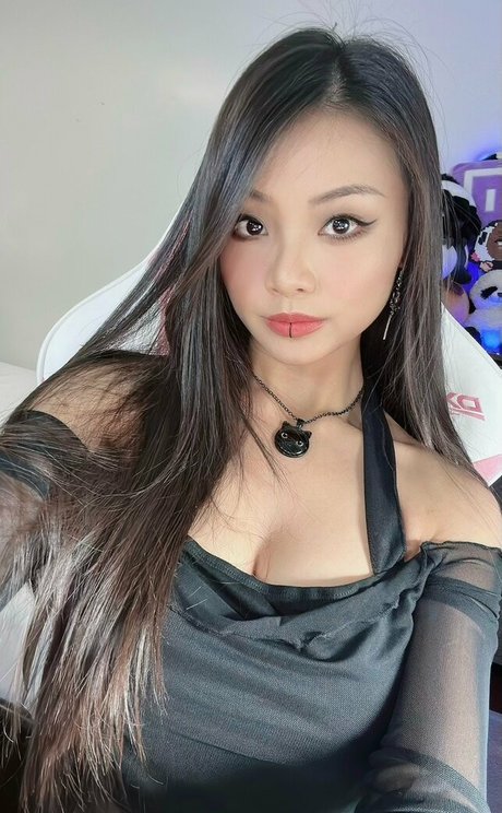 Cindy Phan sex pornstar photos