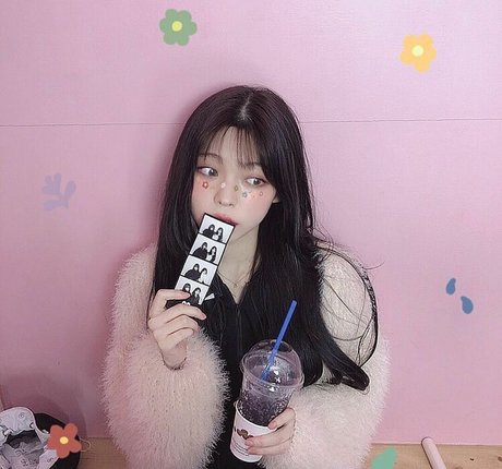 yudiii hot model gallery