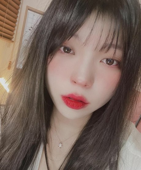 yudiii hot star archive