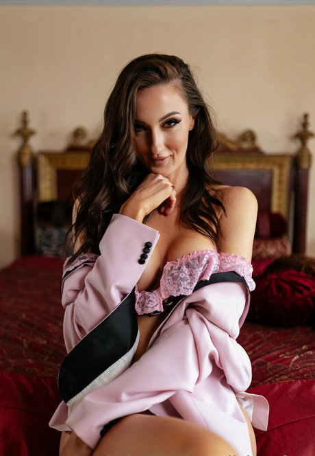 lisina free free pornstar picture