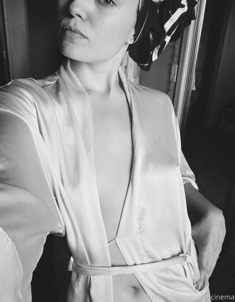 deep onlyfans nudes photos