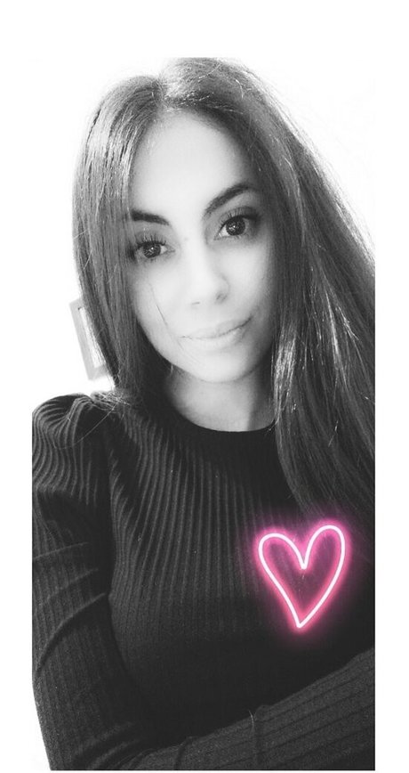 flat chested onlyfans beautiful porn picture